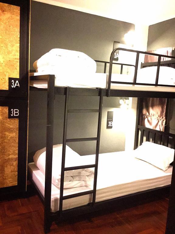 Eden Walking Street Hostel Čiang Mai Pokoj fotografie