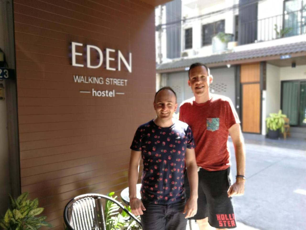 Eden Walking Street Hostel Čiang Mai Exteriér fotografie