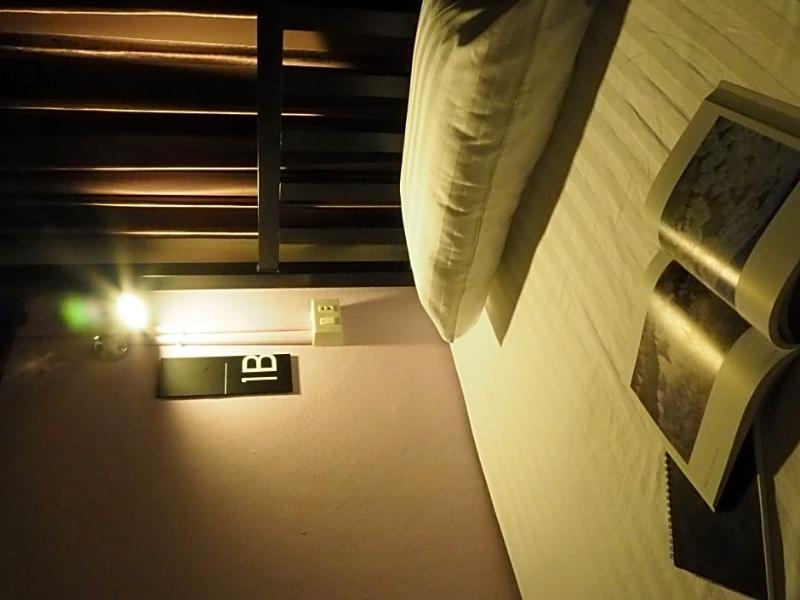 Eden Walking Street Hostel Čiang Mai Exteriér fotografie
